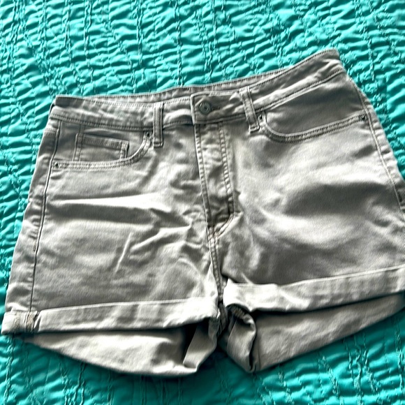 Old Navy jeans shorts  sz 12 gray - Picture 1 of 2